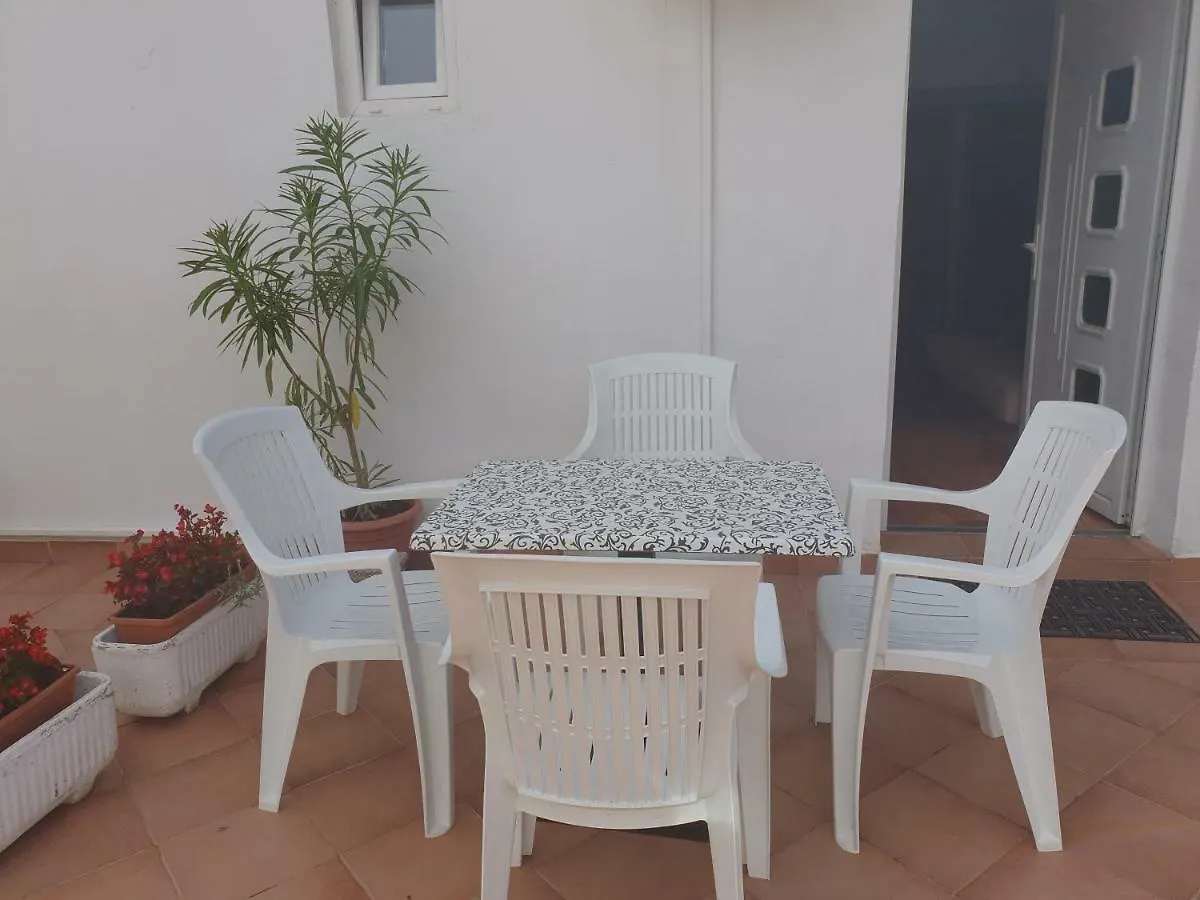 Apartments Slavica Rab Town 0*,